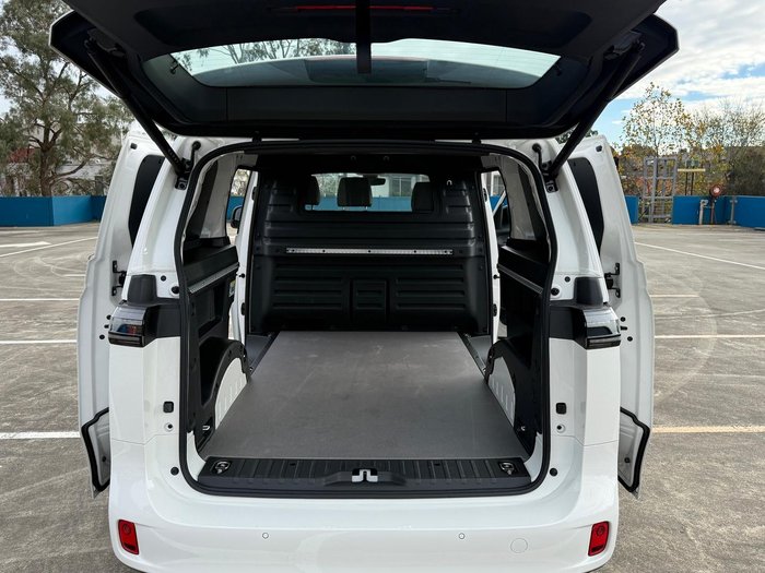 2024 Volkswagen ID. Buzz Cargo BEV550