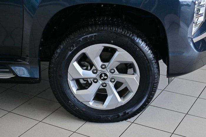 2025 Mitsubishi Pajero Sport GLX
