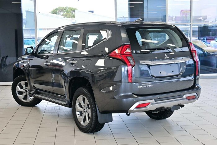 2025 Mitsubishi Pajero Sport GLX