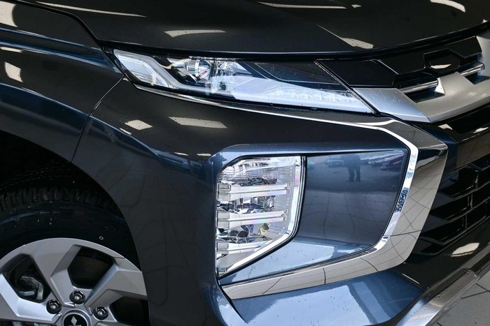 2025 Mitsubishi Pajero Sport GLX