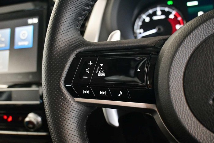 2025 Mitsubishi Pajero Sport GLX