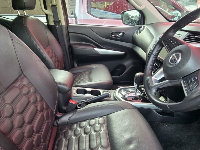 2022 Nissan Navara ST-X