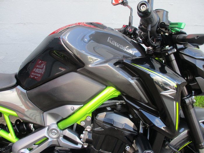 2018 Kawasaki ZR 900 BLACK