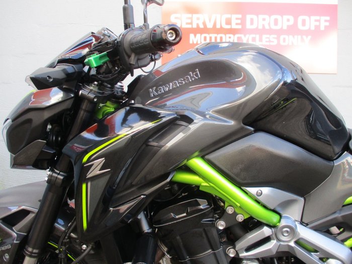 2018 Kawasaki ZR 900 BLACK