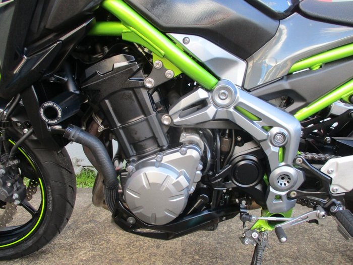 2018 Kawasaki ZR 900 BLACK