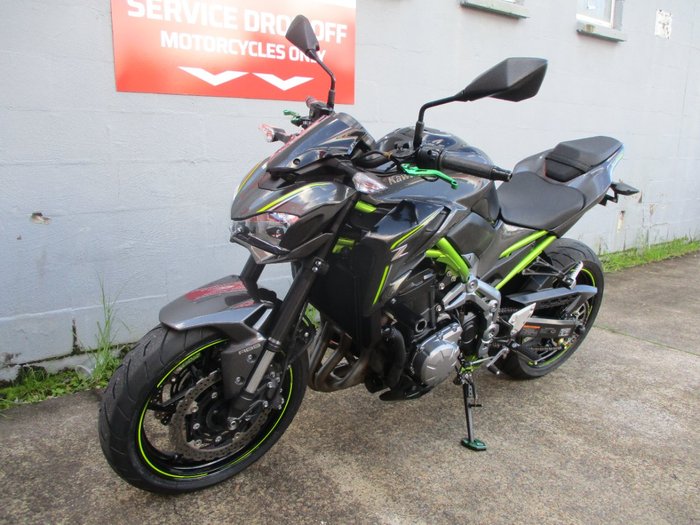 2018 Kawasaki ZR 900 BLACK