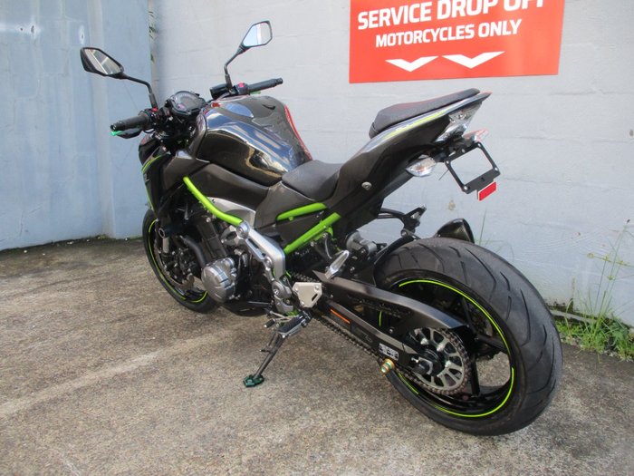 2018 Kawasaki ZR 900 BLACK