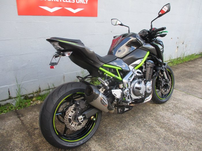 2018 Kawasaki ZR 900 BLACK
