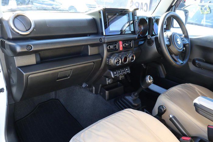 2023 Suzuki Jimny Heritage Edition