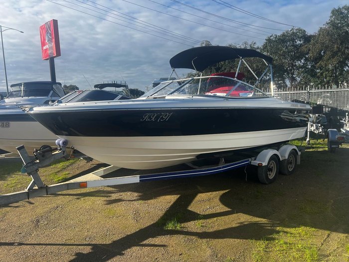 2007 Bayliner 215 Bowrider
