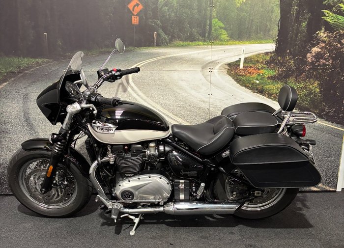 2022 Triumph BONNEVILLE SPEEDMASTER Black