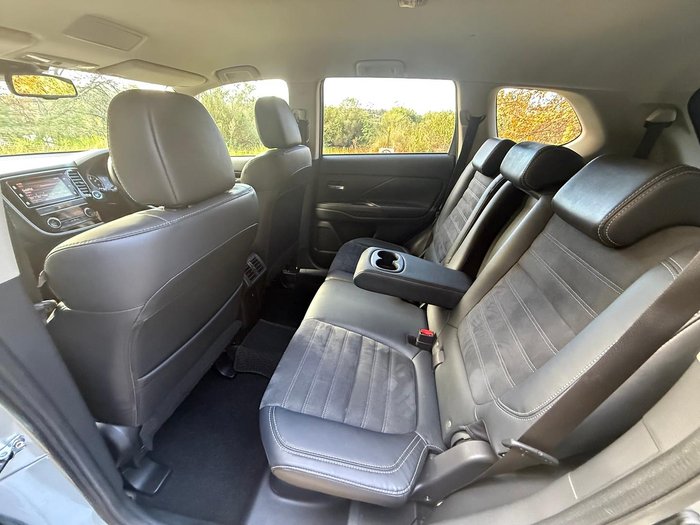 2018 Mitsubishi Outlander LS