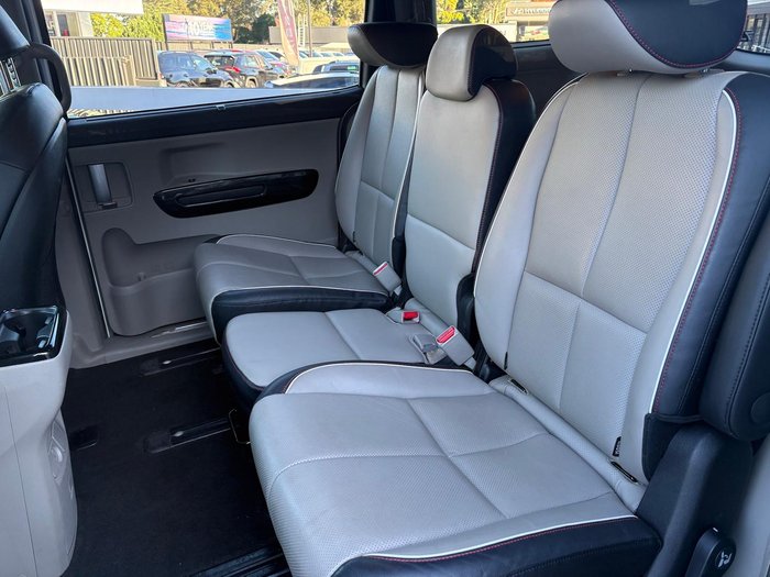 2019 Kia Carnival Platinum