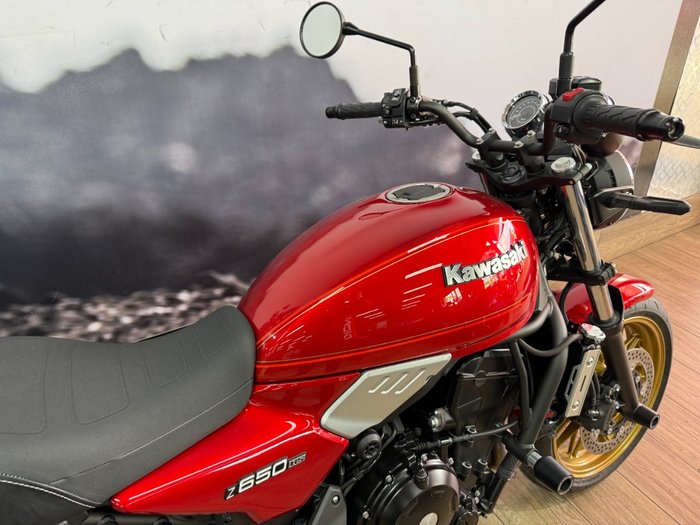 2024 Kawasaki Z650 RS RED