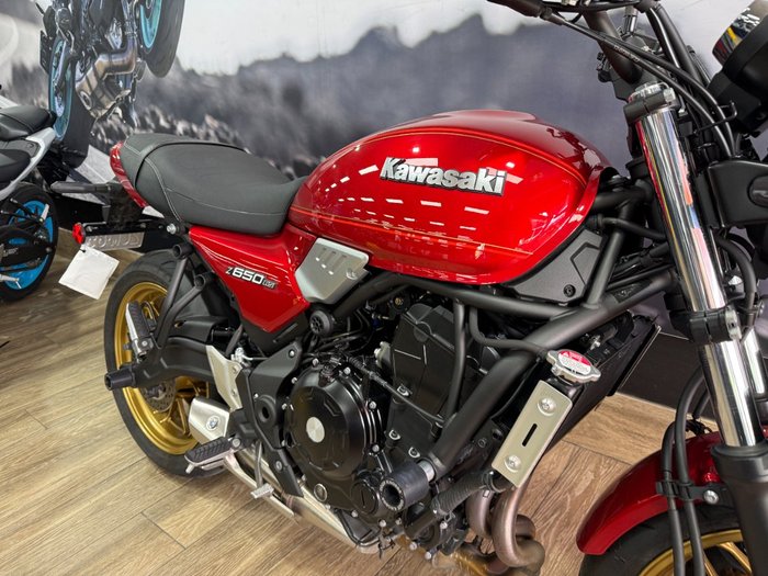 2024 Kawasaki Z650 RS RED