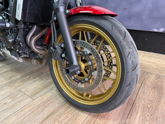 2024 Kawasaki Z650 RS RED