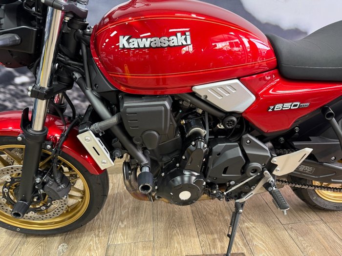 2024 Kawasaki Z650 RS RED