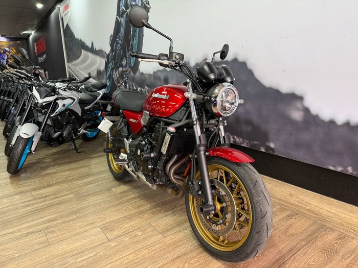 2024 Kawasaki Z650 RS