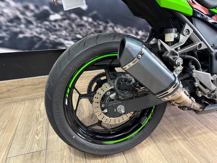 2016 Kawasaki NINJA 300 ABS GREEN