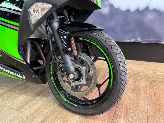 2016 Kawasaki NINJA 300 ABS GREEN