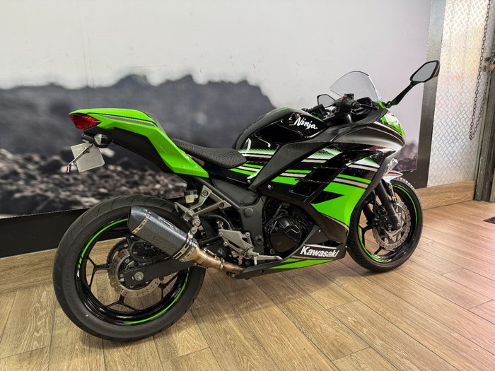 2016 Kawasaki NINJA 300 ABS GREEN
