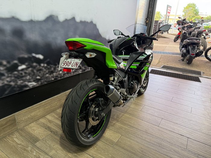 2016 Kawasaki NINJA 300 ABS GREEN