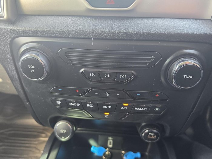 2021 Ford Everest Trend