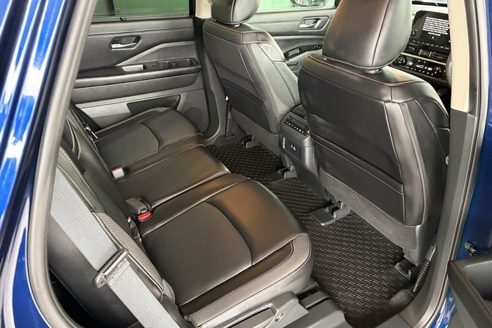 2024 Nissan Pathfinder Ti