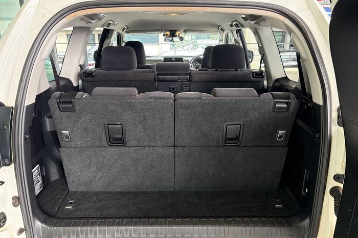 2023 Toyota Landcruiser Prado GXL