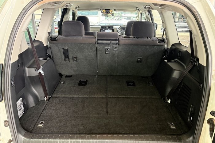 2023 Toyota Landcruiser Prado GXL