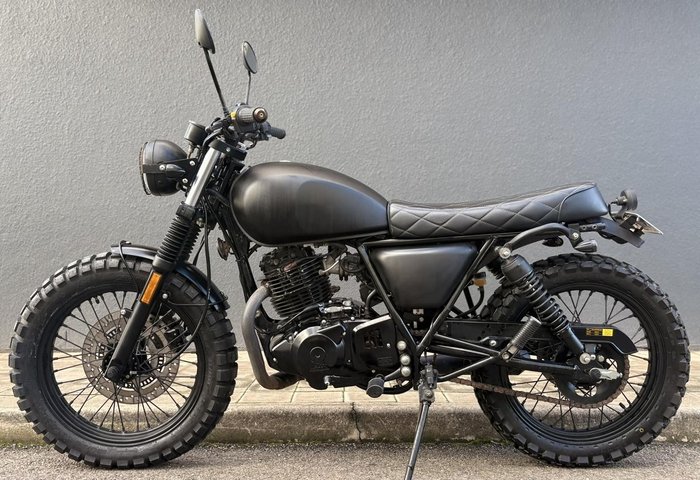 2019 MUTT Hilts