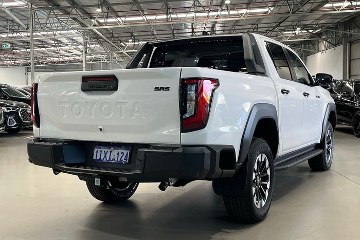 2026 Toyota Hilux SR5 48V