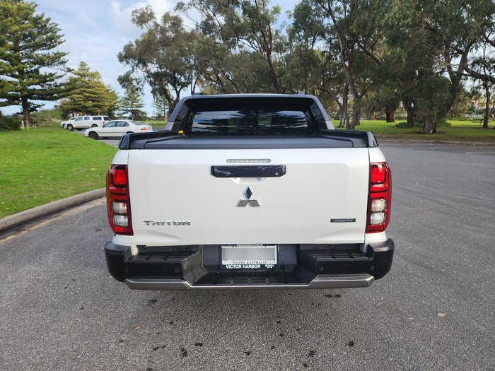 2024 Mitsubishi Triton GSR