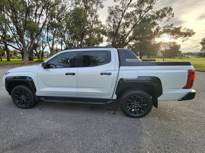 2024 Mitsubishi Triton GSR
