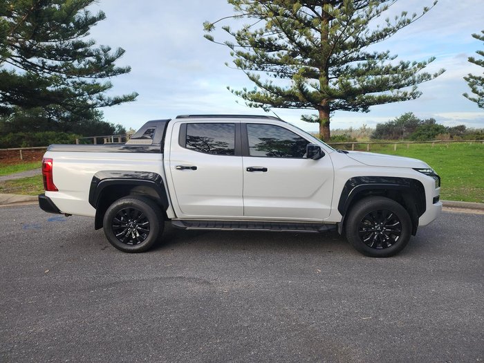 2024 Mitsubishi Triton GSR