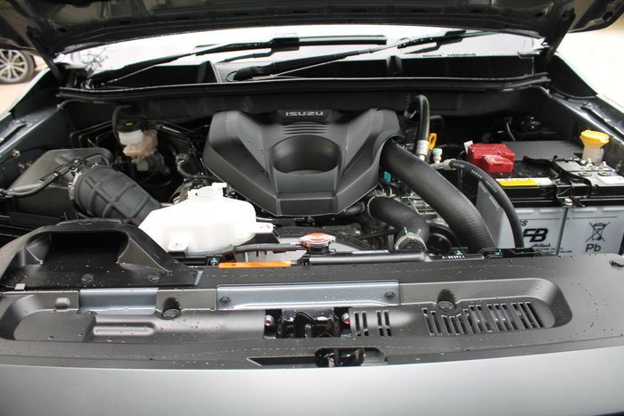 2025 Isuzu D-MAX X-TERRAIN