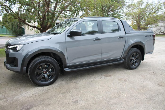 2025 Isuzu D-MAX X-TERRAIN