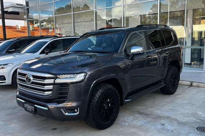 2022 Toyota Landcruiser Sahara ZX