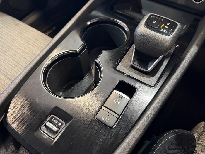 2022 Nissan X-TRAIL ST
