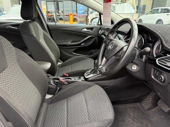 2017 Holden Astra R