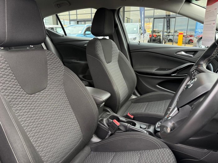 2017 Holden Astra R