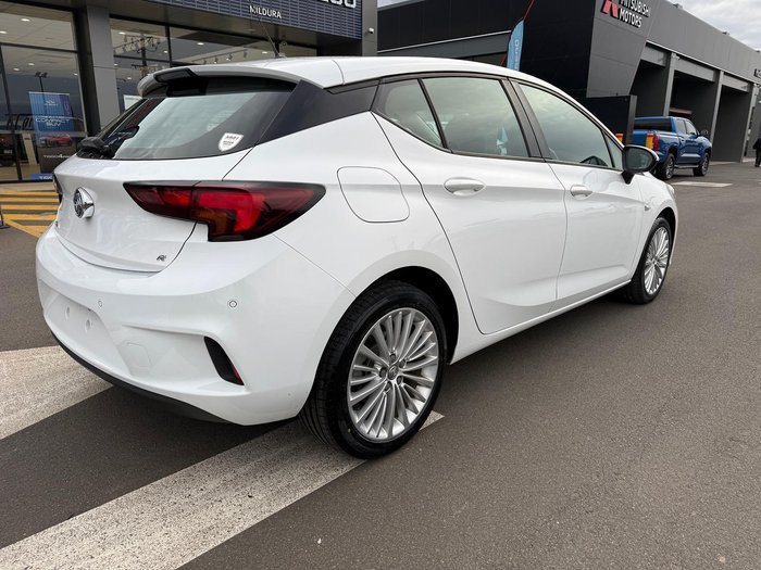 2017 Holden Astra R