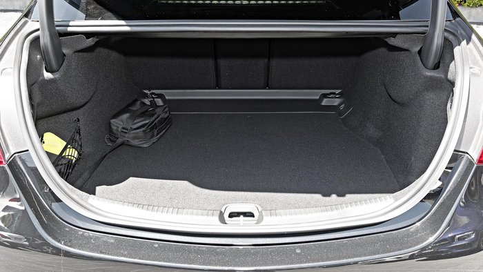 2026 Mercedes-Benz C-Class C200
