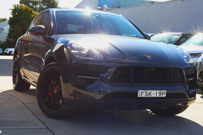 2020 Porsche Macan