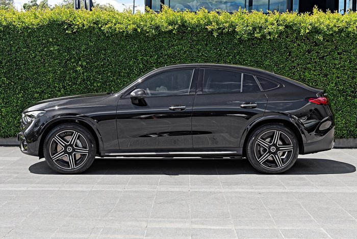2025 Mercedes-Benz GLC-Class GLC300