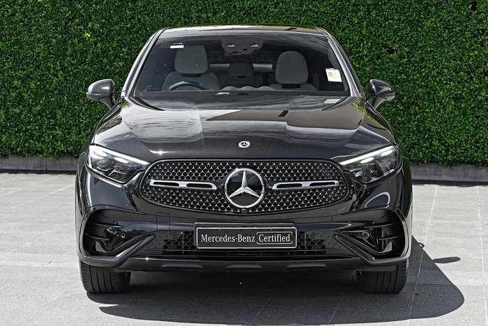 2025 Mercedes-Benz GLC-Class GLC300