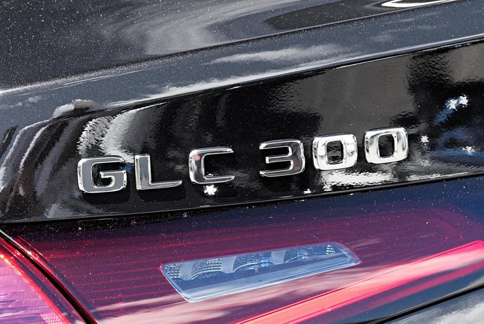 2025 Mercedes-Benz GLC-Class GLC300