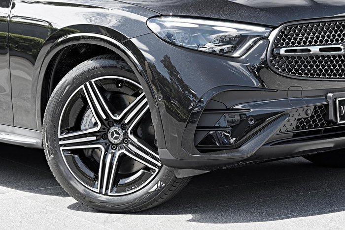 2025 Mercedes-Benz GLC-Class GLC300