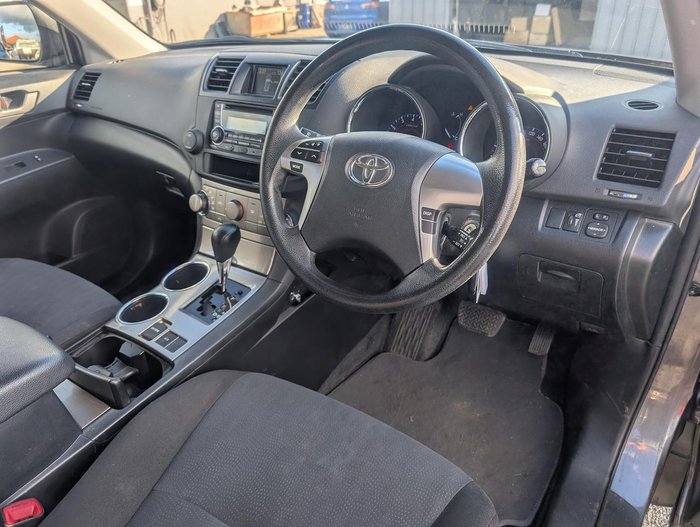 2013 Toyota Kluger KX-R