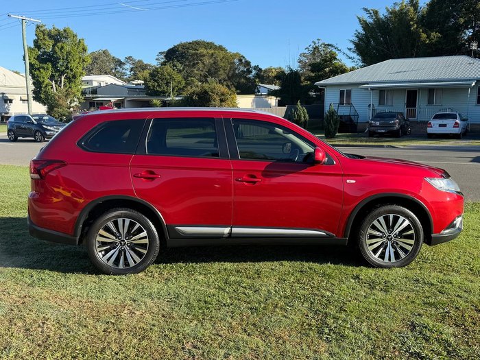 2018 Mitsubishi Outlander ES
